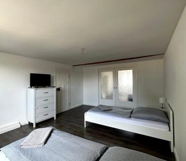 Guxhagen Apartment | Moderne Ferienwohnung Klosterblick