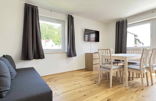 Schwandorf Apartment | Moderne Monteurwohnung mit Balkon