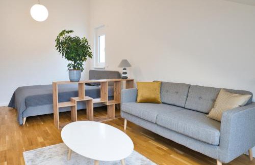 Bestensee Nord Apartment | Modernes Apartment nähe BER, Tesla und Seen