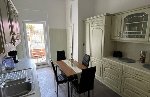 Meuselwitz Apartment | Modernes, Großes City Apartment 95 qm in Meuselwitz