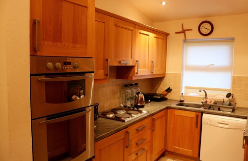 Castlegregory House | Modernised comfortable cottage close to blue flag beaches on the Dingle way