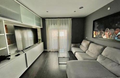 Almeria Centro Apartment | Moderno APARTAMENTO con PLAZA DE GARAJE en PLENO CENTRO DE ALMERÍA