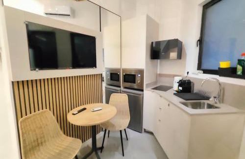 El Guinardo Apartment | Moderno estudio Sagrada Familia