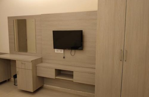 Palanpur Bed & Breakfast | Modest Rooms By Libra