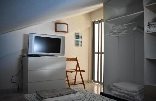 Mola Kalyva Apartment | Mola Kalyva, Beautiful Apartment