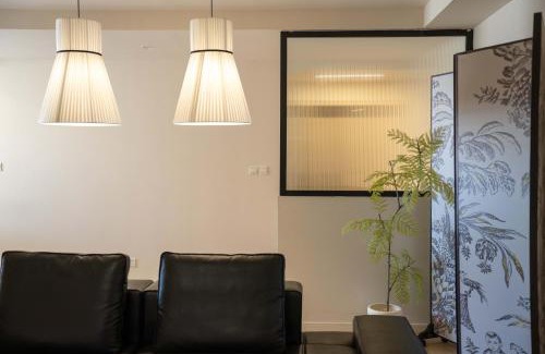 Huangpu Apartment | Moli B&B - Bund River View walk to Yu Garden and the Bund 3bedrooms 2bathrooms 1bathtube with elevator apart ment