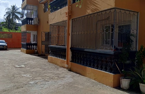 Shanzu House | Mombasa Shanzu-Airbnb One Bedroom Fully furnished with AC. 5 mins walk to Beach