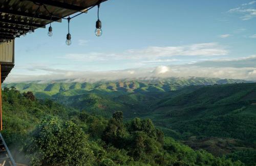 Dak Glong House | Monad Stopovers