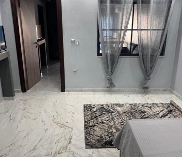 Ampelokipoi-Menemeni Apartment | MONASTHRIOY PALLAS 2 By MAKHOME