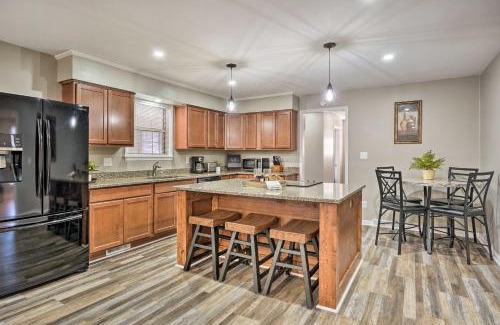 Moncks Corner House | Moncks Corner Home with Yard Near Lake Moultrie