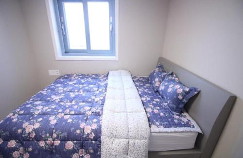 Pan-mal House | Mongsanpo High Beach Pension