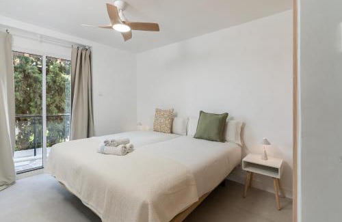 Torremolinos Apartment | MONKÓ LAS FLoRES