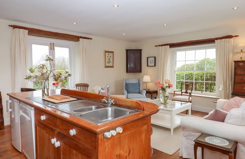 Sticklepath Cottage | MONKS COTTAGE, pet friendly, character holiday cottage in Chagford