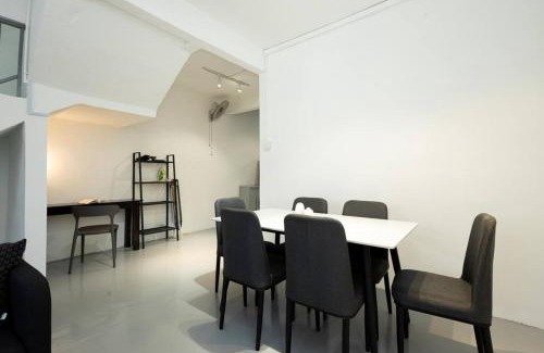 Taman Pakatan House | Mono Ipoh - Bercham, 2 parking, sleep 10, Lost World Tambun