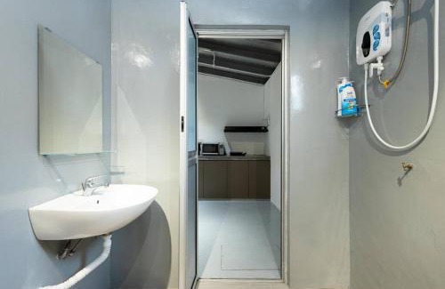 Taman Pakatan House | Mono Ipoh - Bercham, 2 parking, sleep 10, Lost World Tambun
