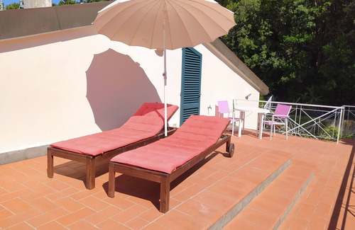 Quercianella Villa | Monolocale in Villa con Terrazza Solarium e Splendida Vista Mare