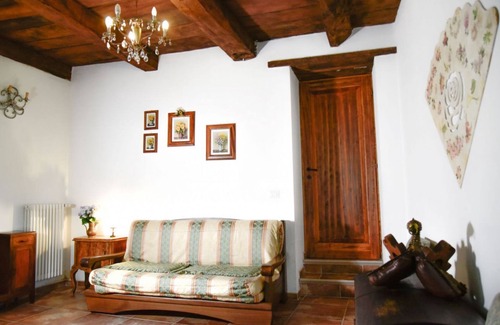 Arcidosso Apartment | Monte Amiata flat with veranda