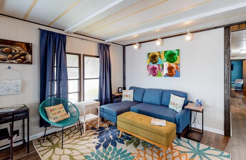 Montego Bay House | Montego Bay - Lola B's Bayside Beach Bungalow