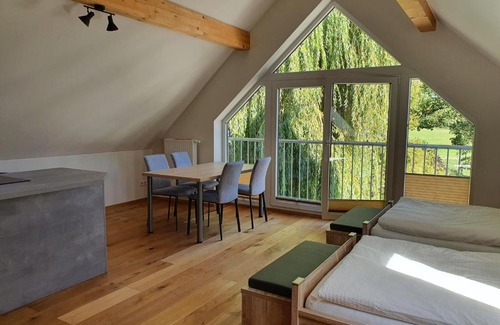 Hausen Apartment | Monteurwohnungen Schmack