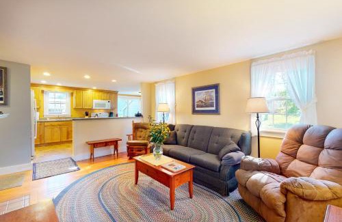 Rockland House | Montgomery Cottage