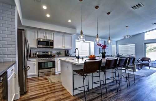 Summerlin House | Monthly 1 Story, 3 Bdr Gorgeous Home Summerlin Pet Friendly