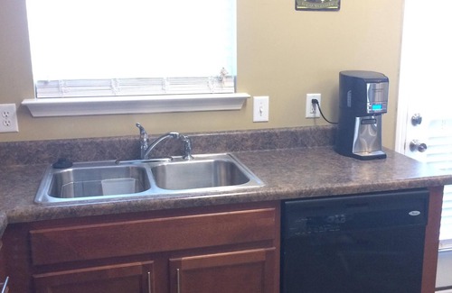 Radnor House | Monthly rental 5 miles to Down Town Nashville