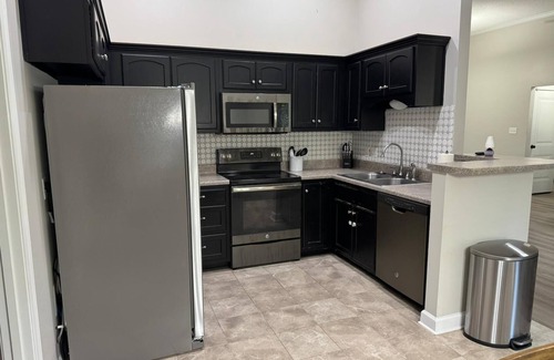 Southaven House | MONTHLY STAYS-Enjoyable & Charming 4-Bedroom Home in Southaven
