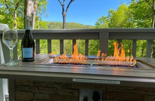Montreat House | Montreat Round House - mountain views, renovated