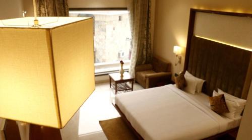 Kanpur Resort | Moon and Mars Resort