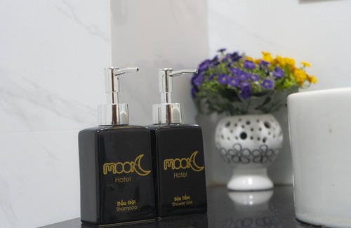 Dich Vong Hotel | Moon Hotel