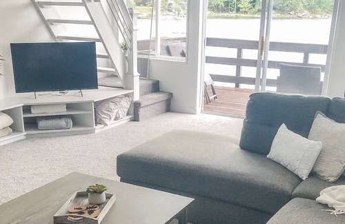 Theresa Cottage | Moon Lake Retreat-bright, clean, peaceful ADK/TI getaway steps from water