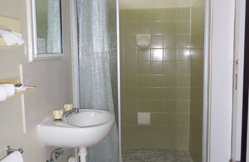 Innisfail Hotel | Moondarra Motel