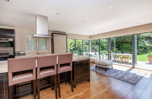 St. Mawes Cottage | Moonfleet - a holiday home that sleeps 8 guests in 4 bedrooms