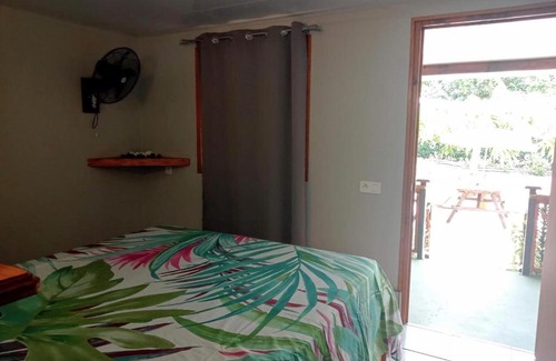 Vaiare Hotel | Moorea Vaiare Lodge