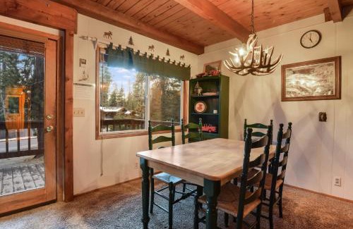 Carnelian Bay House | Moose Cabin Year Round Outdoor Fun w BBQ