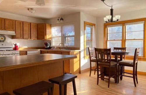 Cody House | Moose Retreat- pet friendly, large family home close to Downtown Cody