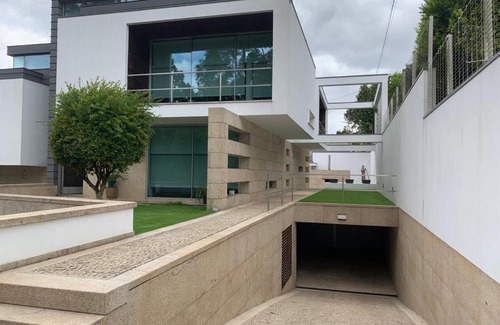 Paco de Sousa House | Moradia Lux RR com piscina