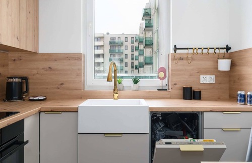 Grunwald Apartment | Morawskiego 2 | Functional Apartment | Desk