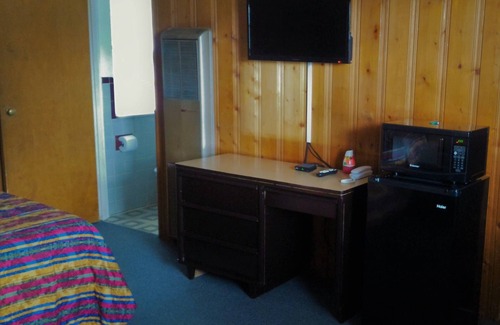 Paris Hotel | Morley Motel