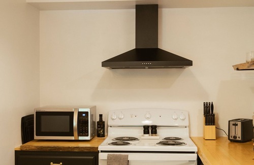 Berea Apartment | "Morning View 4” Cozy Modern Stay - College/Hiking