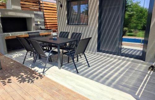 Nestos House | mosquito Luxury Studio