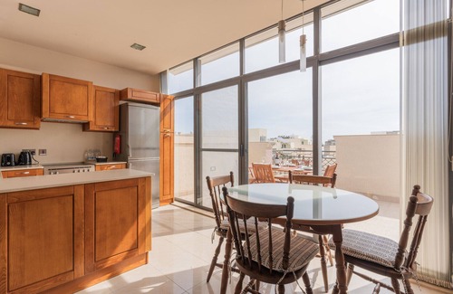 Mosta Apartment | Mosta Penthouse-Hosted by Sweetstay