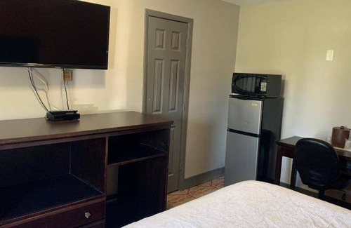 Athol Springs Hotel | Motel ∙ 4 guests