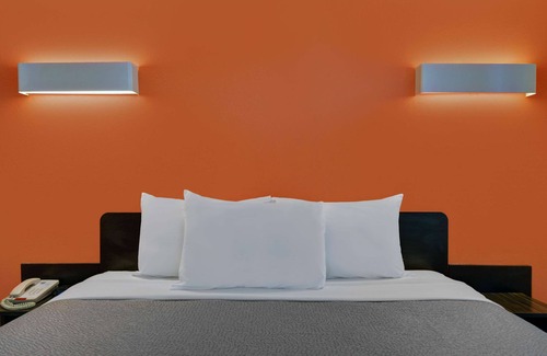 Cutler Bay Hotel | Motel 6 Cutler Bay, FL