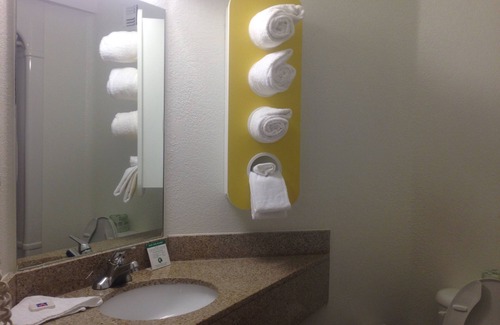 El Reno Hotel | Motel 6 El Reno, OK