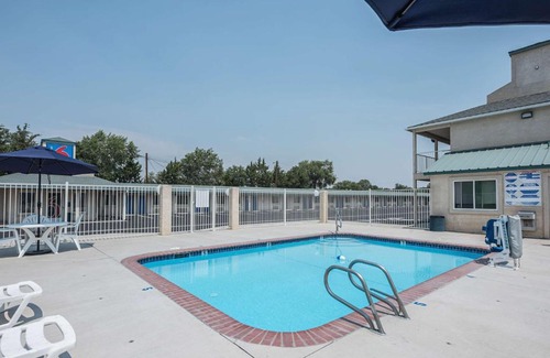 Fallon Hotel | Motel 6-Fallon, NV
