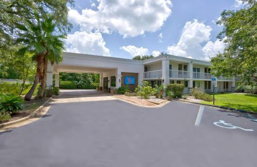 Gainesville Hotel | Motel 6-Gainesville, FL