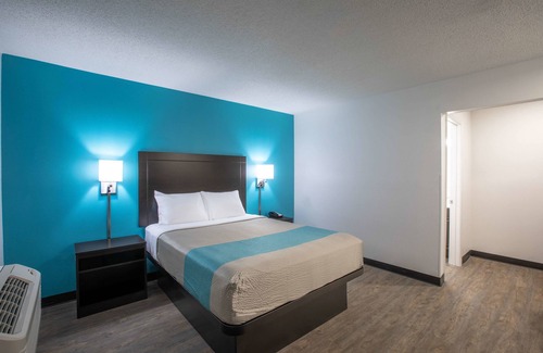 Conestee Hotel | Motel 6 Greenville, SC - I-85 Near Downtown