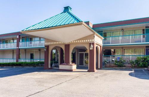 Groton Hotel | Motel 6-Groton, CT - Casinos nearby