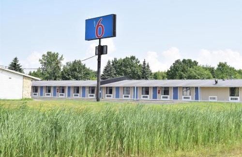 Athol Springs Hotel | Motel 6-Hamburg, NY